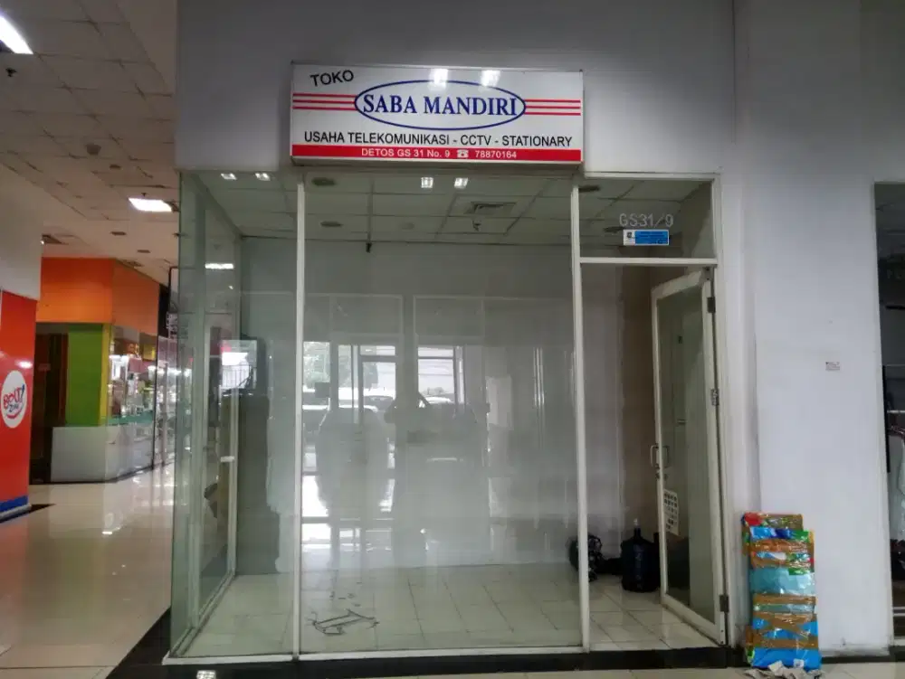 Kios di mall Detos lantai dasar