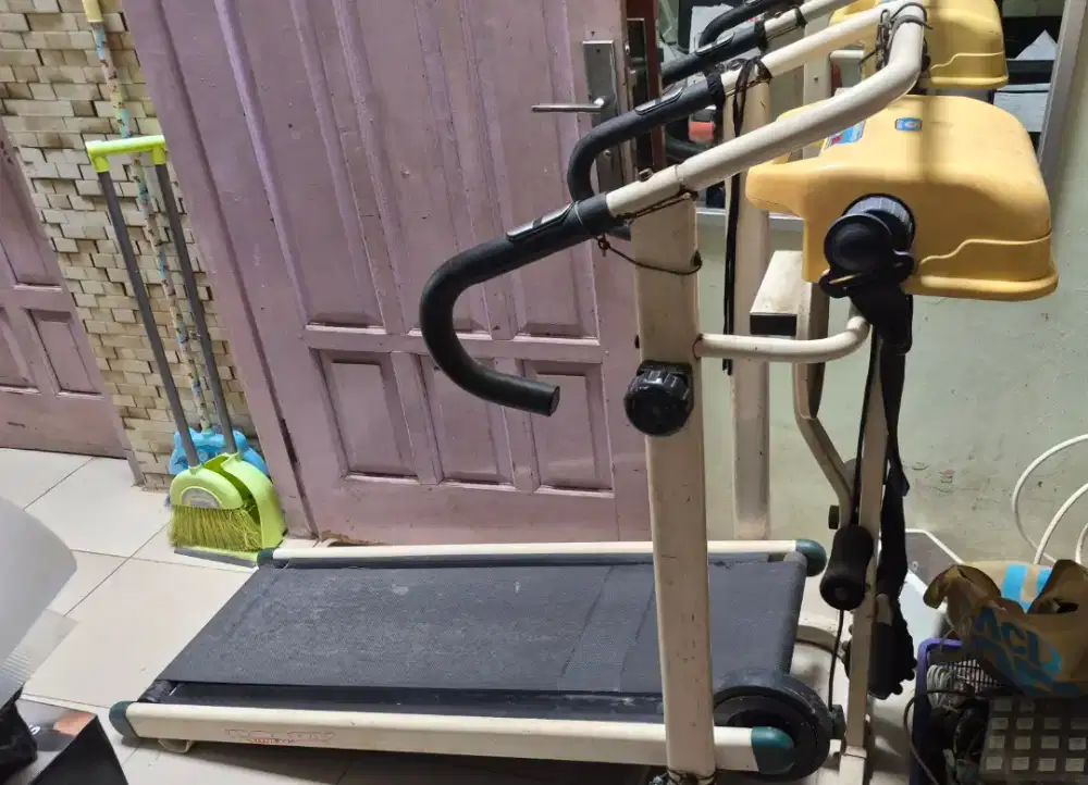Alat treadmil manual