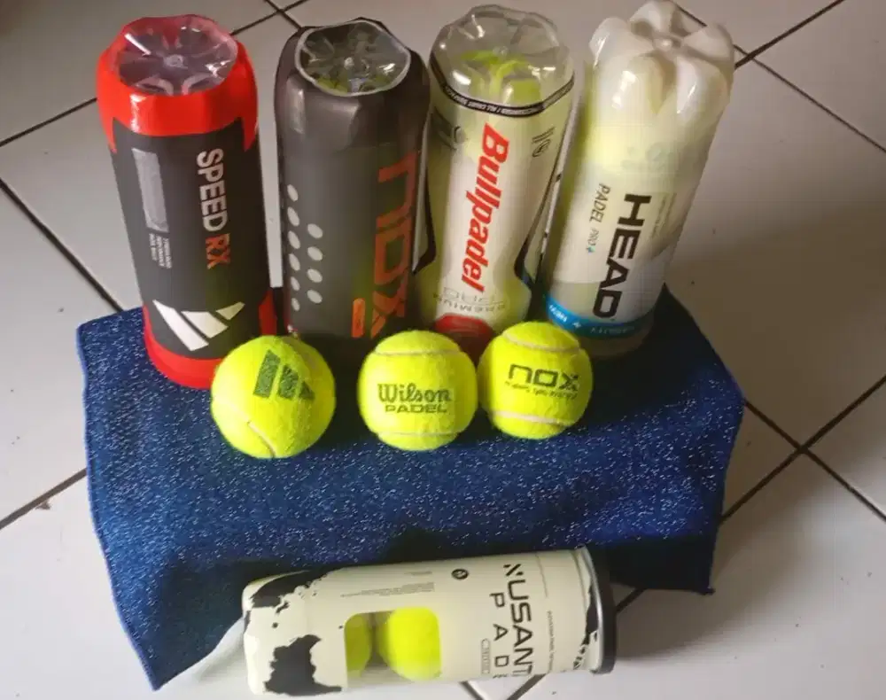 Padel ball second