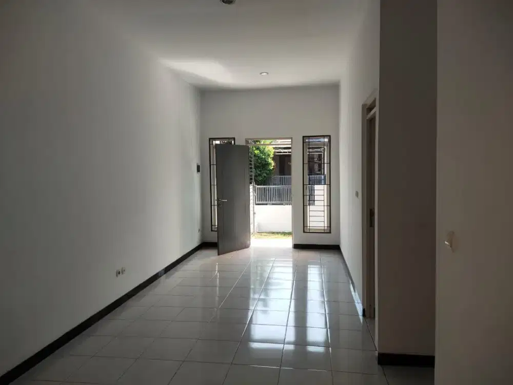 Rumah Siap Huni Taman Kopo Indah 3 Bandung