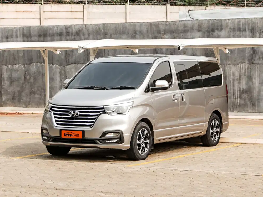 Hyundai H1 royale bensin AT 2018 (new model)