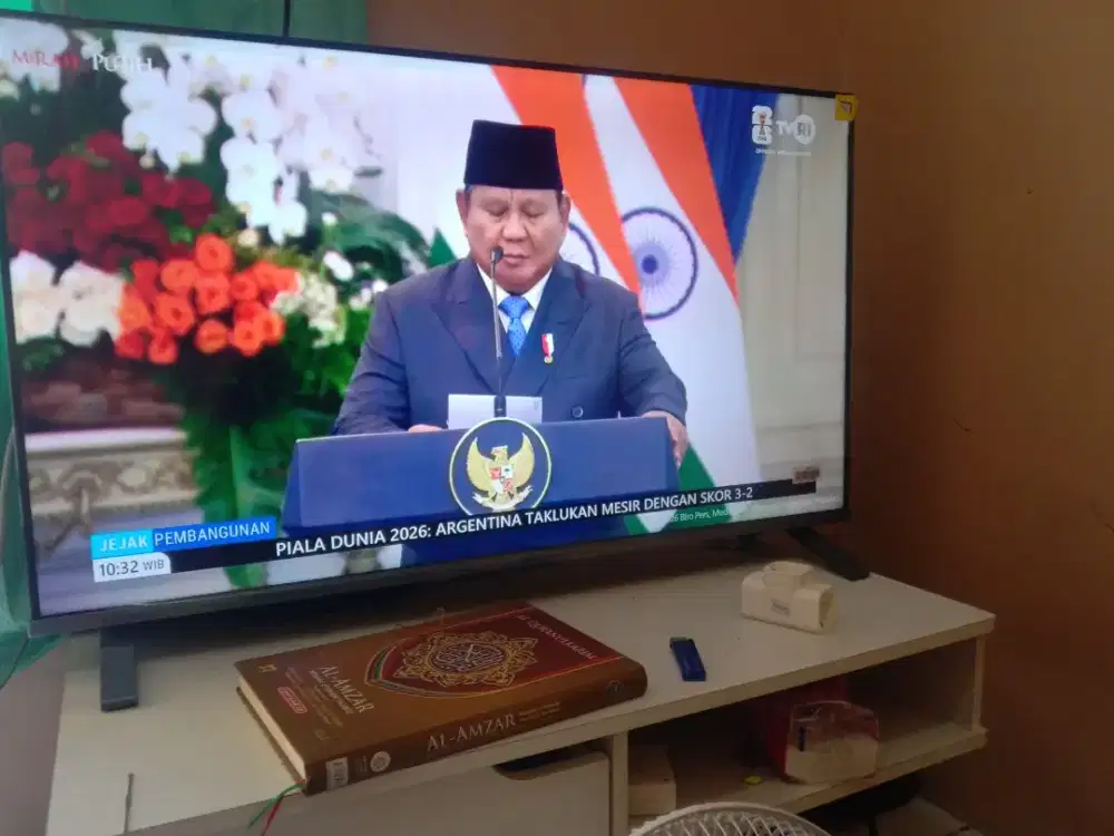 Qled tv toshiba 43ninch baru beli 2minggu bon lengkap.seri m450