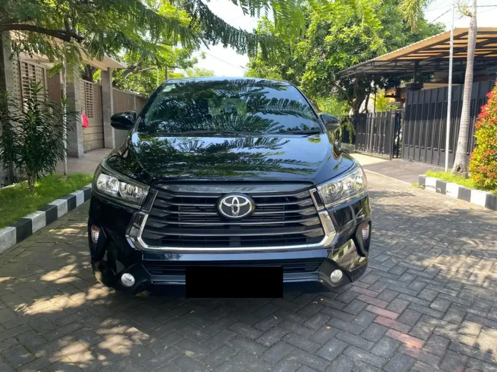 Toyota Innova reborn g solar 2023 matic