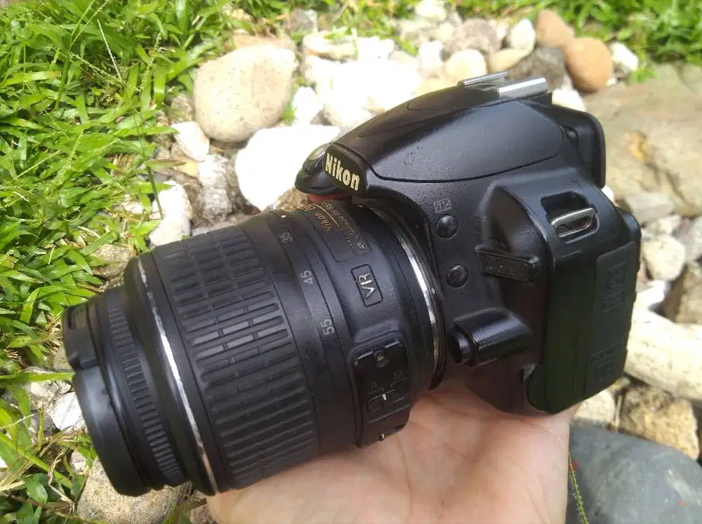 Nikon D3100 Lensa 18-55mm VR