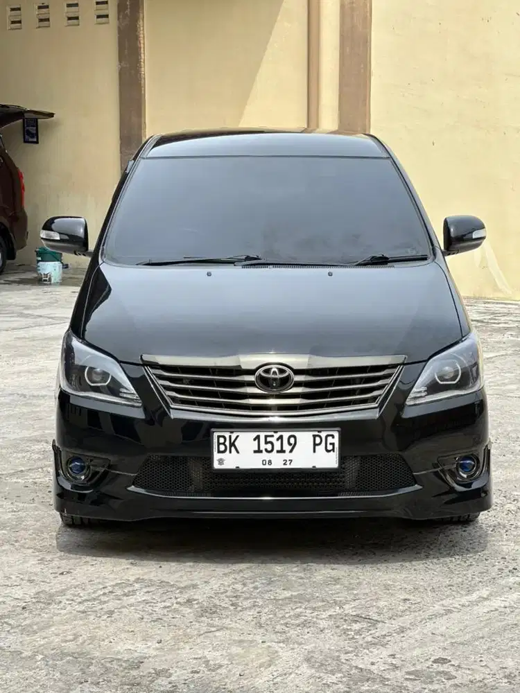 Toyota innova 2.5 G luxury at matic 2012