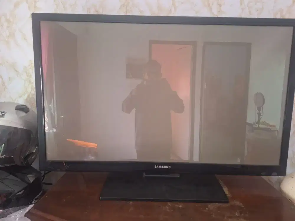Televisi Samsung 70 inch (MATOT)