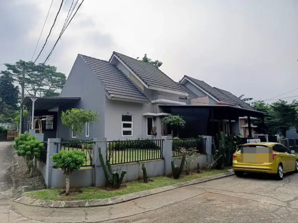 Di Jual Rumah Strategis Lingkugan Asri di Bukit Golf Riverside