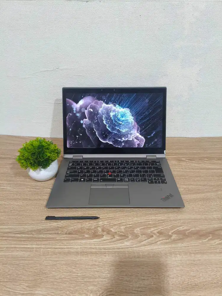 Lenovo Thinkpad X1 Yoga Core i5 8/128 Touchscreen Flip 360