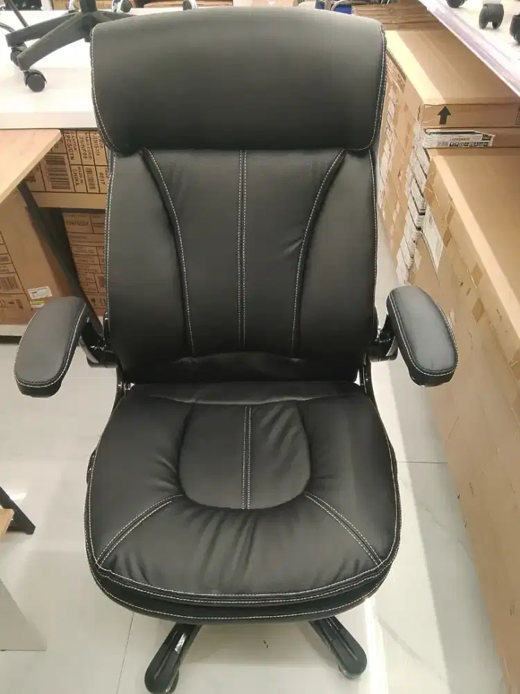 Kursi kantor cleo