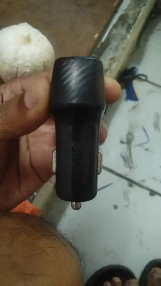 Car charger fast charging bekas tapi berfungsi normal