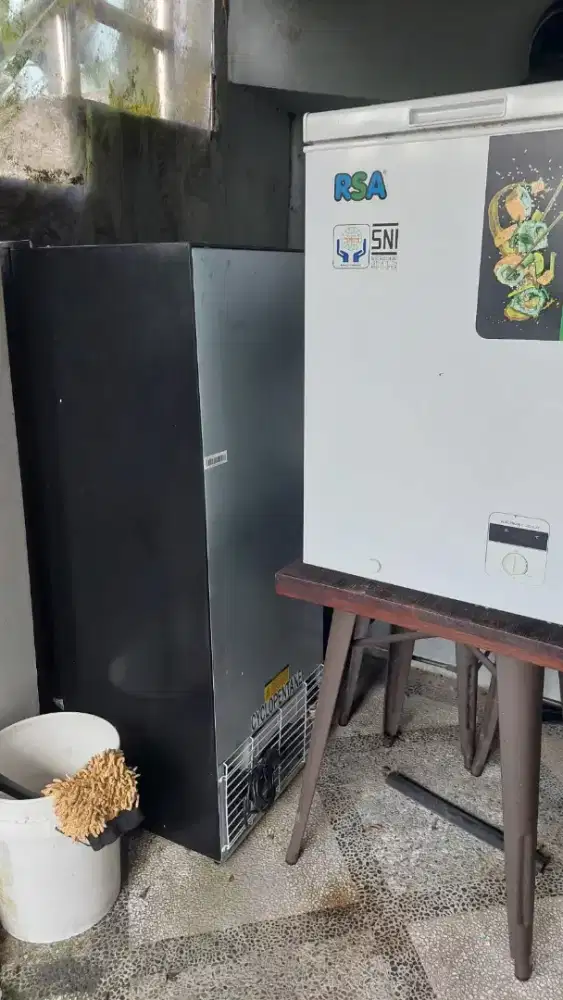 Showcase dan freezer