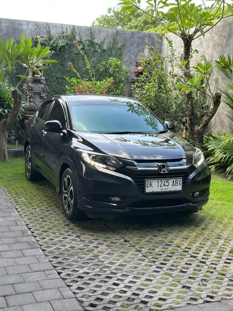 HRV PRESTIGE 2015 MATIC SUNROOF LOW KM ISTIMEWA