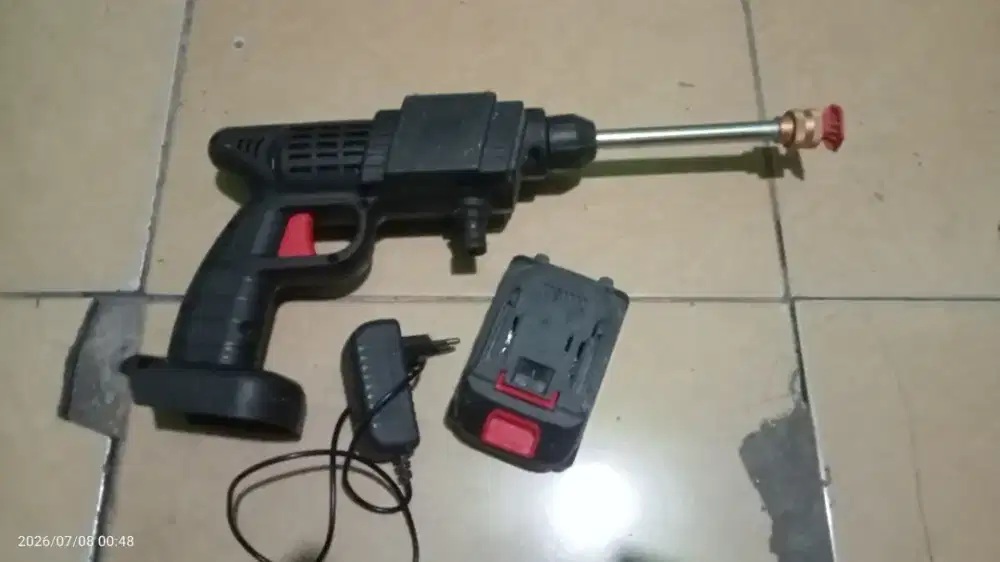 Alat cuci motor steam