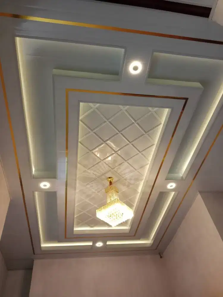 Plafond Rumah Mewah Terpasang