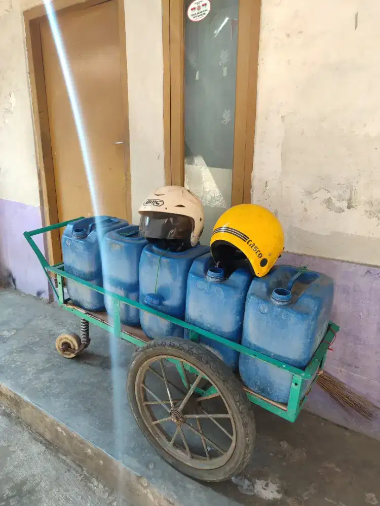Gerobak Pengangkut Jeligen