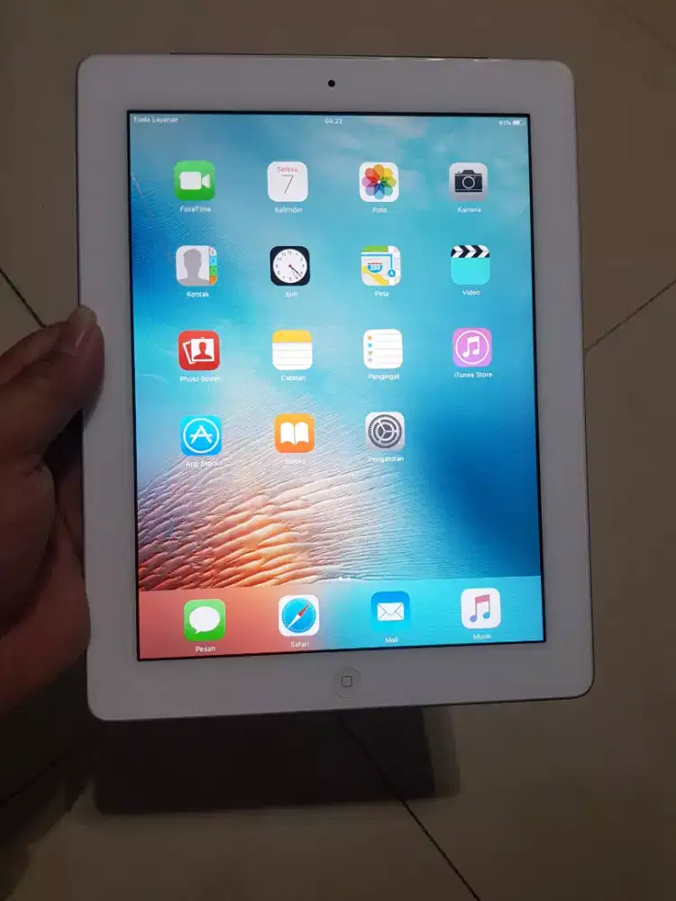 Ipad 2 like new buat koleksi wifi selular unit kabel data