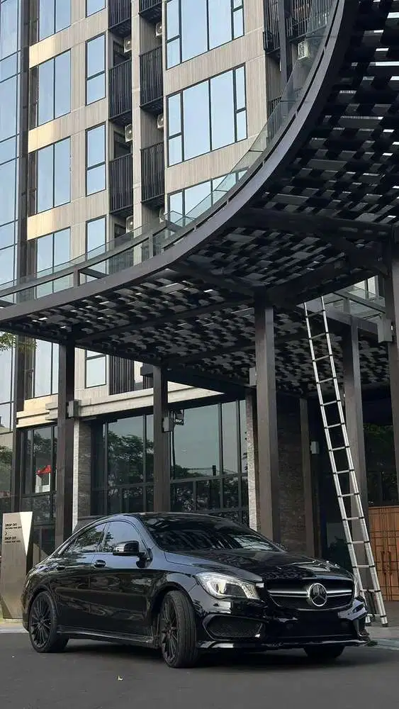 Mercy Mercedes Benz CLA45 AMG 2015