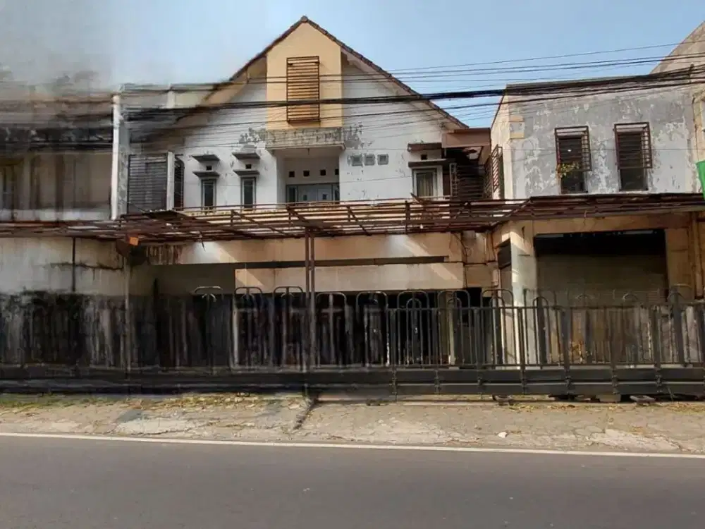 Dijual Rumah Cocok untuk Kos Poros Jalan MT Haryono Malang