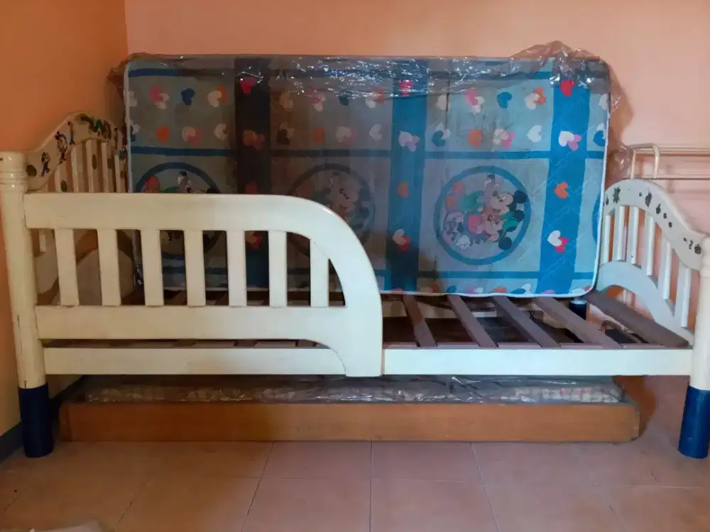 Dipan plus spring bed plus kasur dorong ukuran 90