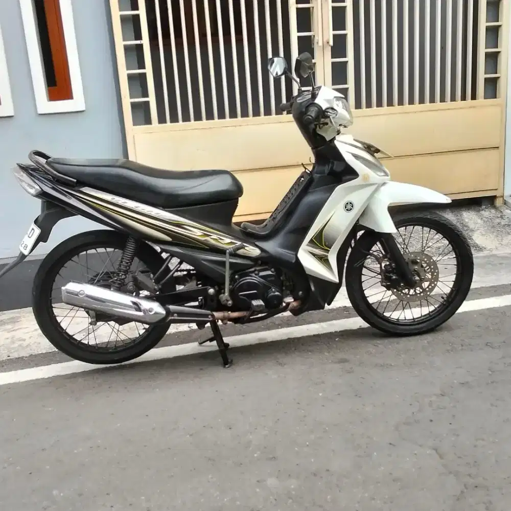Yamaha Vega RR 2013