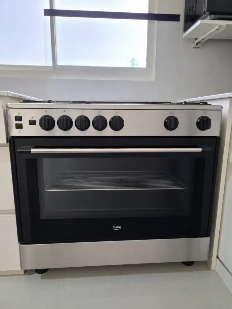 Beko Standing Oven dan Kompor