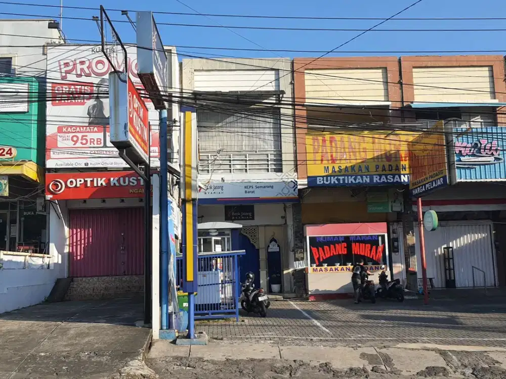 Ruko Raya Ngaliyan Sebelum Jembatn Tol