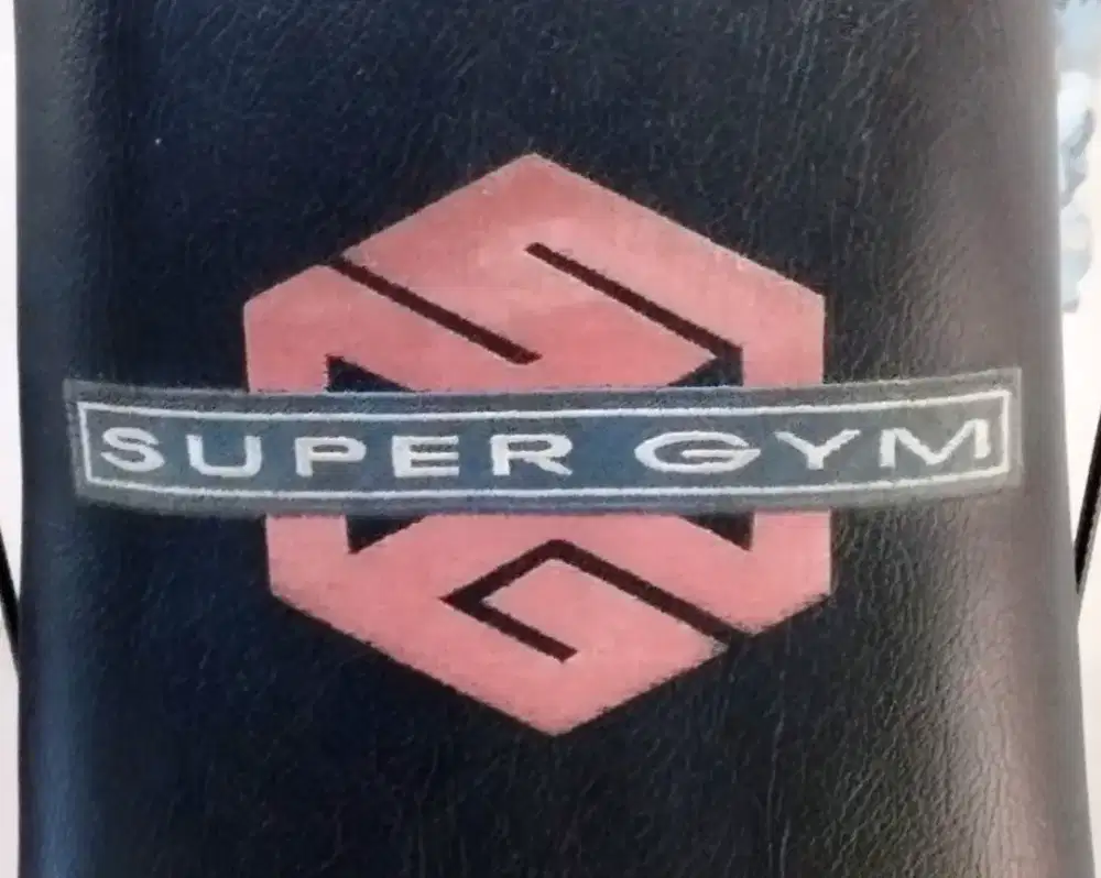Alat fitness Gym merk Super Gym