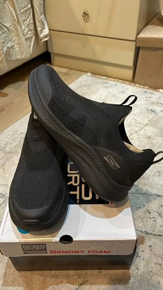 Jual rugi sepatu Skechers Pria