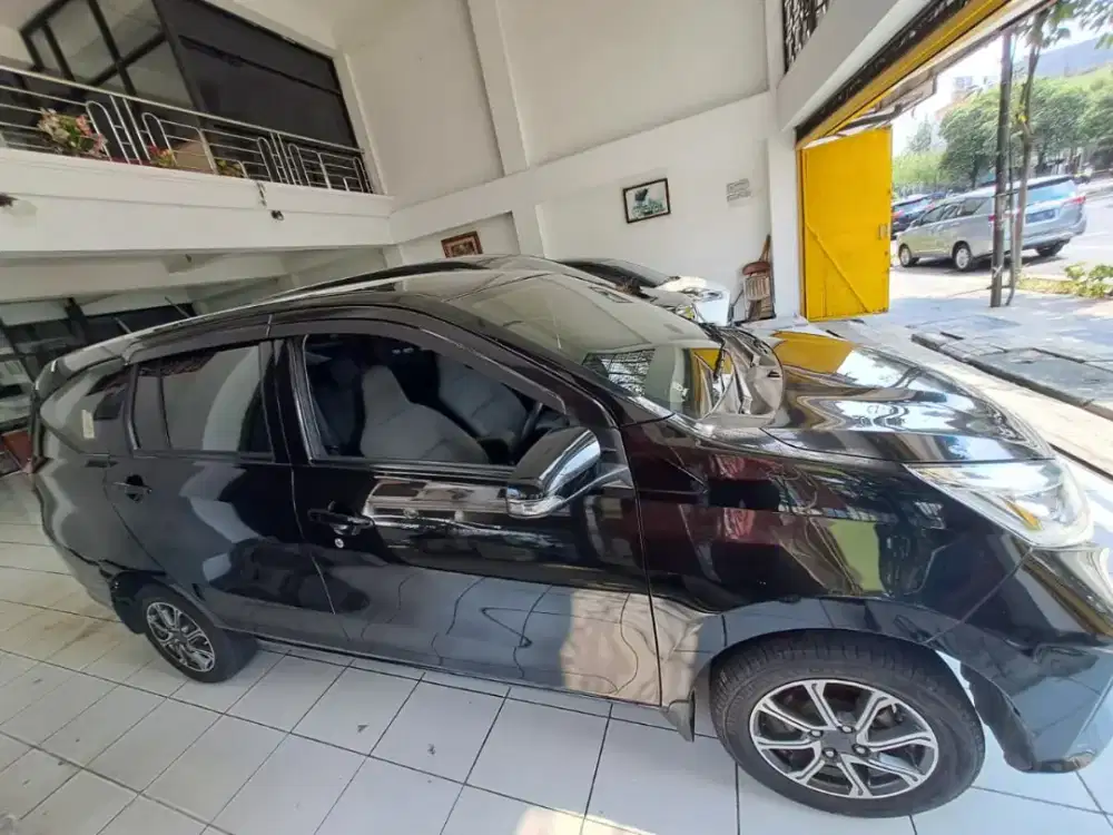 Daihatsu Sigra R 2020
