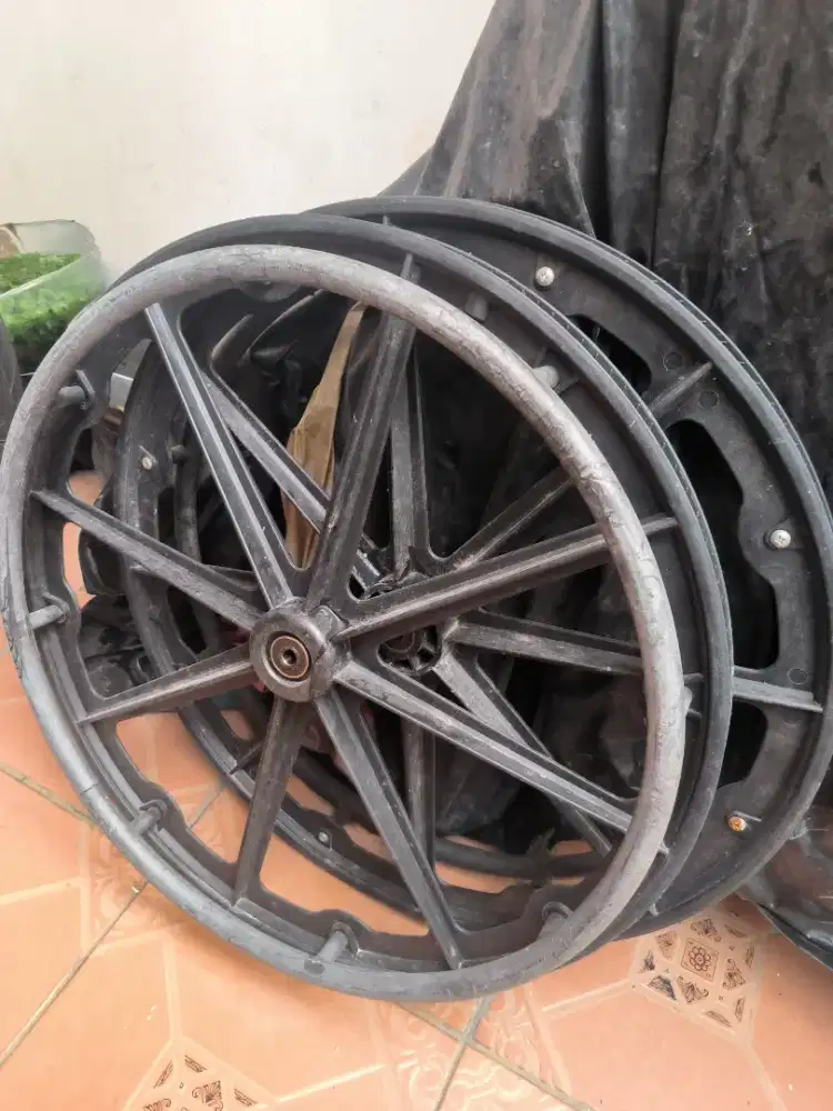 Jual Verg Racing kursi roda uk 24 bekas