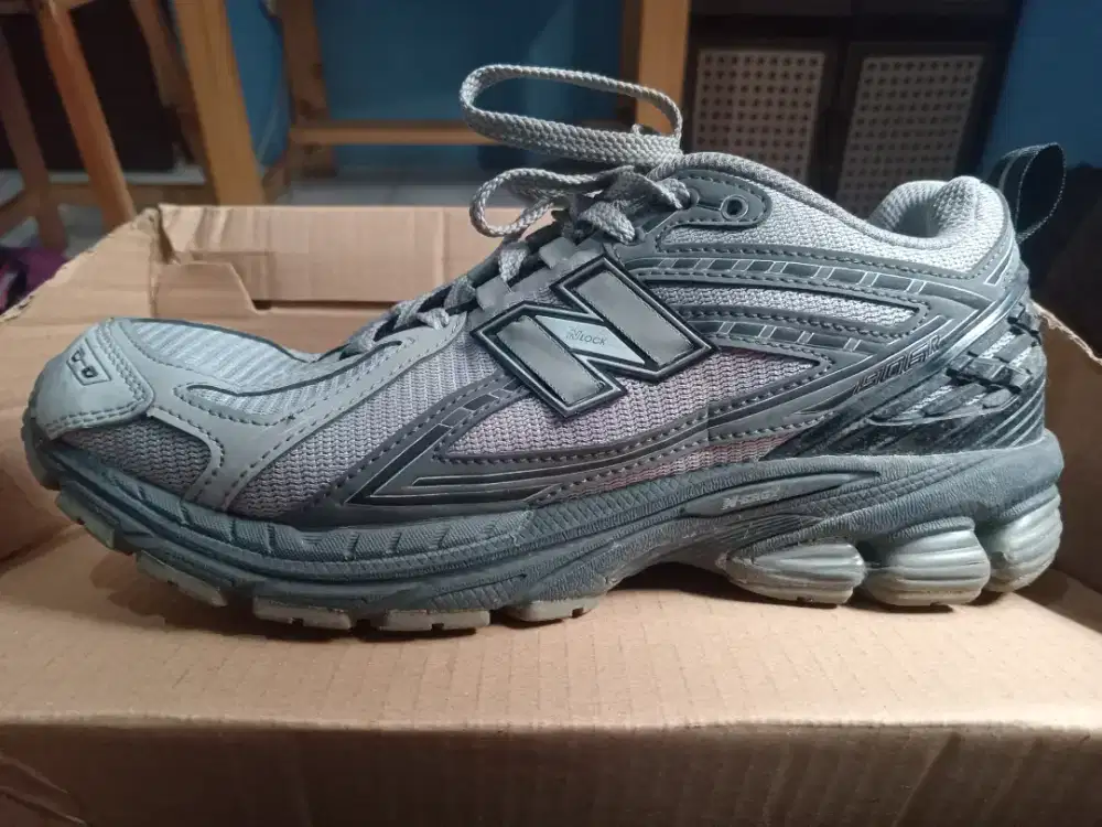 NB 1906R SILVER