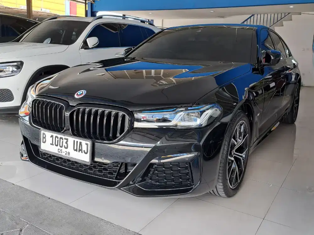[ 7 RB MILES ] BMW 520i M Sport 2023