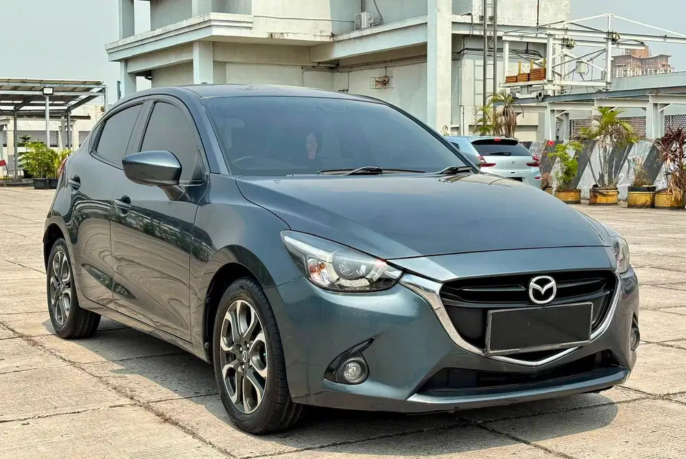[LOW KM 75.000] MAZDA 2 R AT 2015 GREY ISTIMEWA TT 2014 MATIC ABU