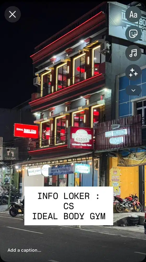 Loker :  CS di ideal body gym