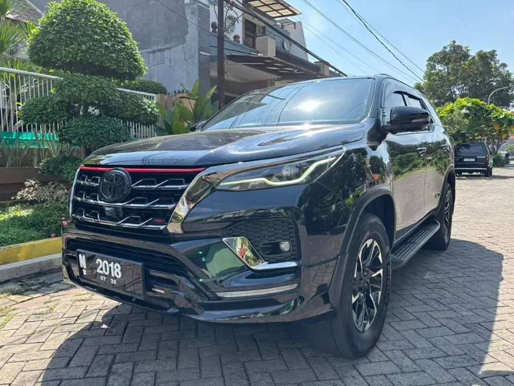 Toyota Fortuner VRZ TRD AT' 2021.