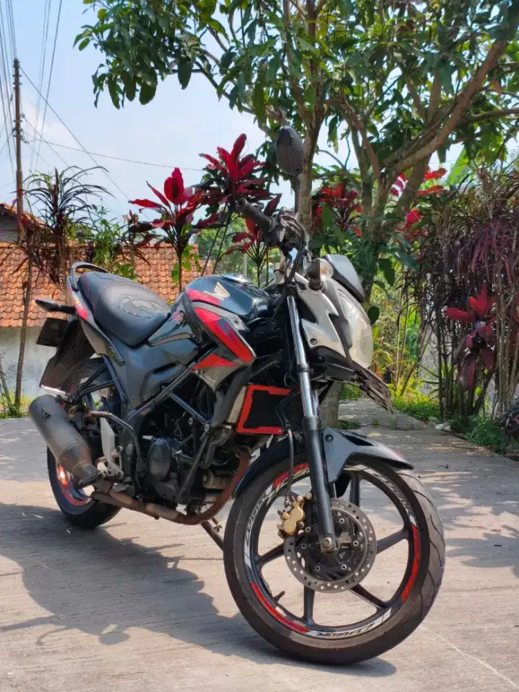 jual motor honda cb 150R tlat pajaeg april kemarin