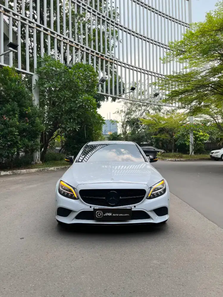 Mercedes Benz C200 AVG 2019 TERMURAH