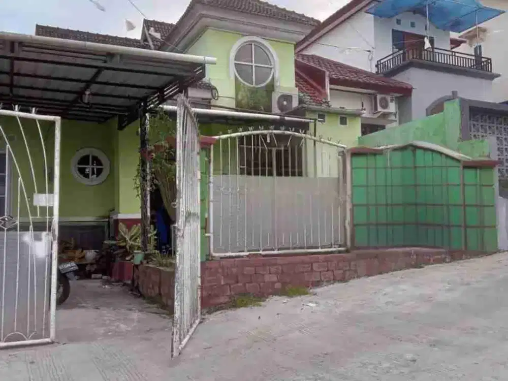 Rumah minimalis strategis bebas banjir