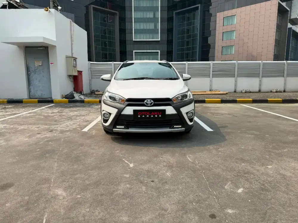 [KM LOW] TOYOTA YARIS S TRD HEYKERS AT 2017