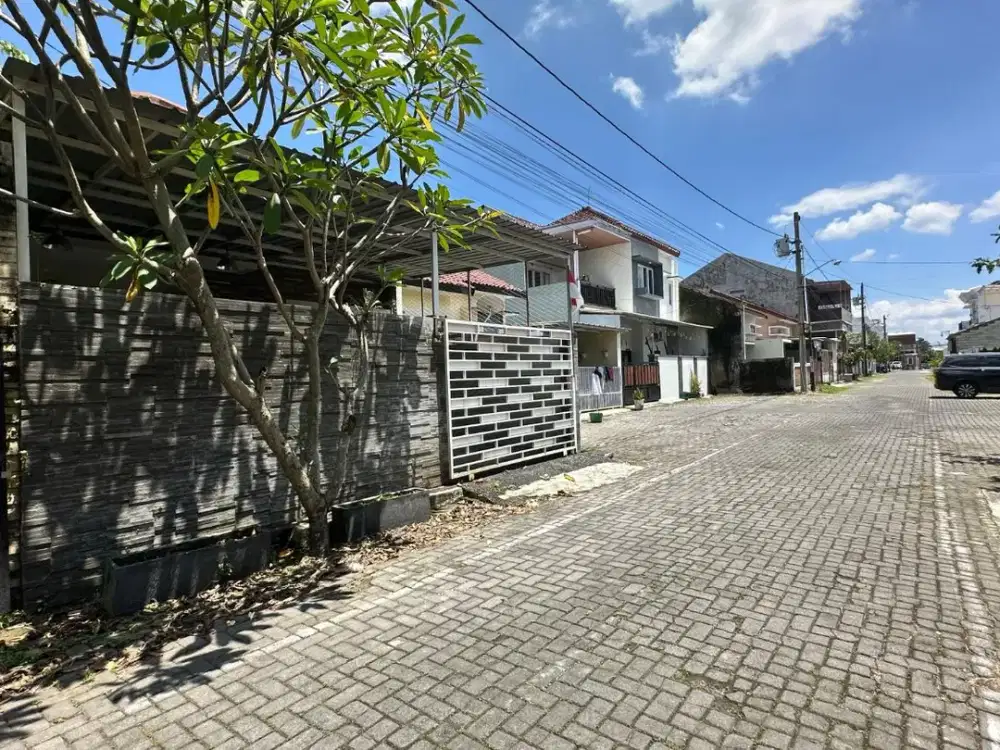 RUMAH DIJUAL MURAH DEKAT LUWES GENTAN SOLO