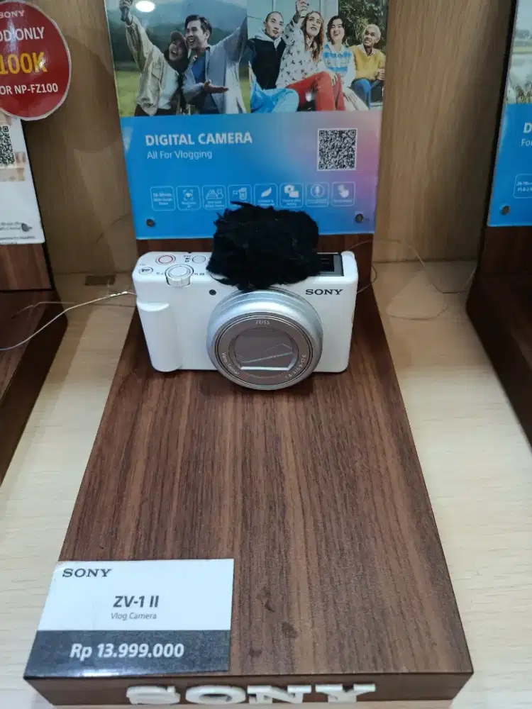 Kredit Camera Digital Sony ZV-1 II