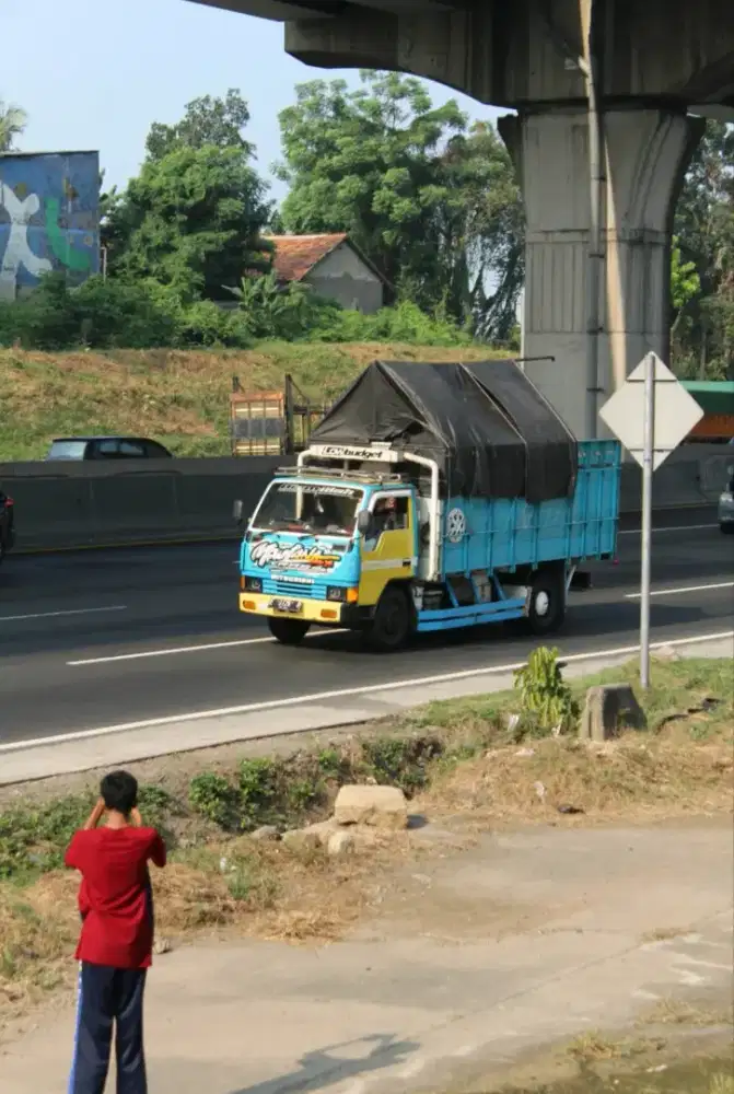 Jasa sewa sewa truk