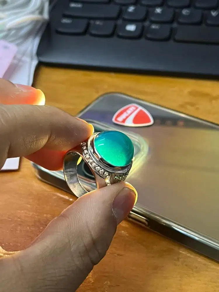cincin batu bacan