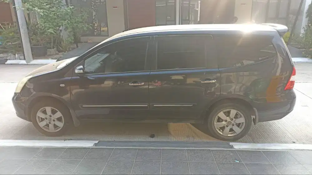 Nissan Grand Livina 1.5 XV Matic