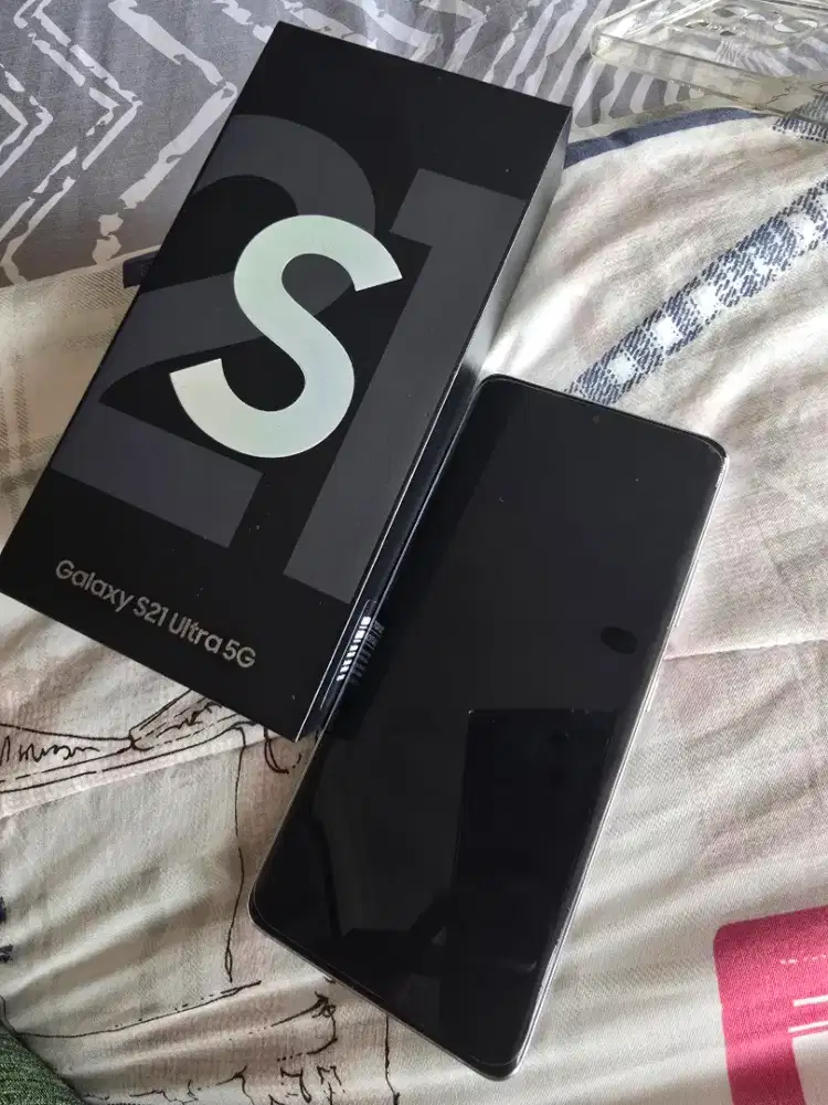 Samsung S 21 kondisi sangat bagus minus 2 baris