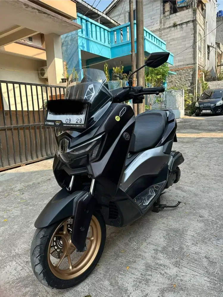 Yamaha Nmax Turbo Techmax ultimate 2024 – Magma Black