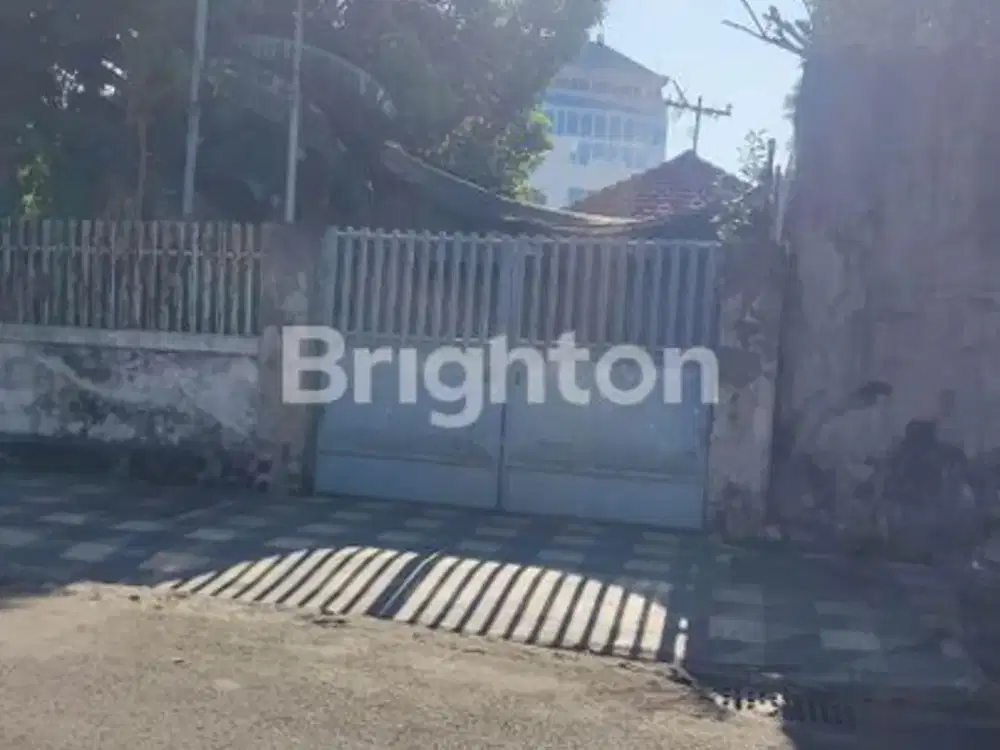Rumah SHM Tengah Kota Luas 800 an Cocok Untuk Hotel , Resto dan usaha lainnya