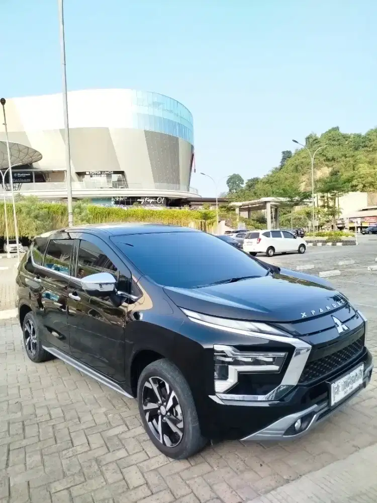 Mitsubishi Xpander ultimate CVT Matic metik at 2024