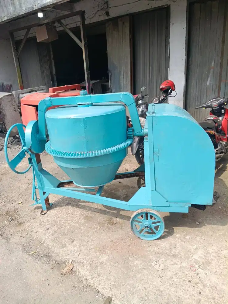 Jual Mesin Molen Beton Iron Globe Kondisi Mulus Siap Kerja