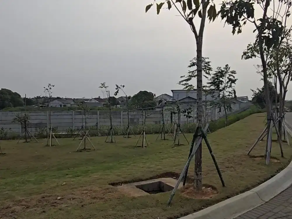 Dijual tanah komersil  Depan universitas dan sekolah internasional PIK 2